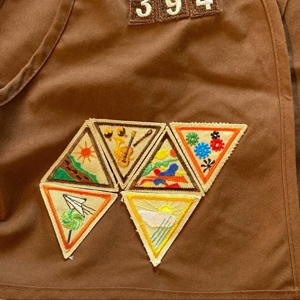 Vintage Girls Scouts USA Brownies Vest Pins Monmouth Council Y2K Brown Large